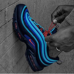 Meet your Posher, Dee